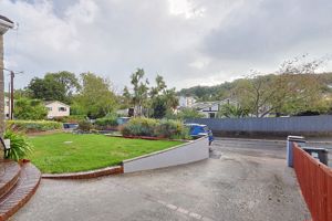 Photo 30- click for photo gallery